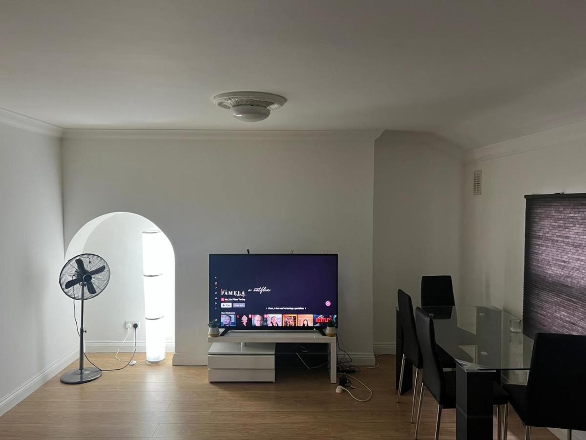Angle90 Apartments Лондон Екстер'єр фото
